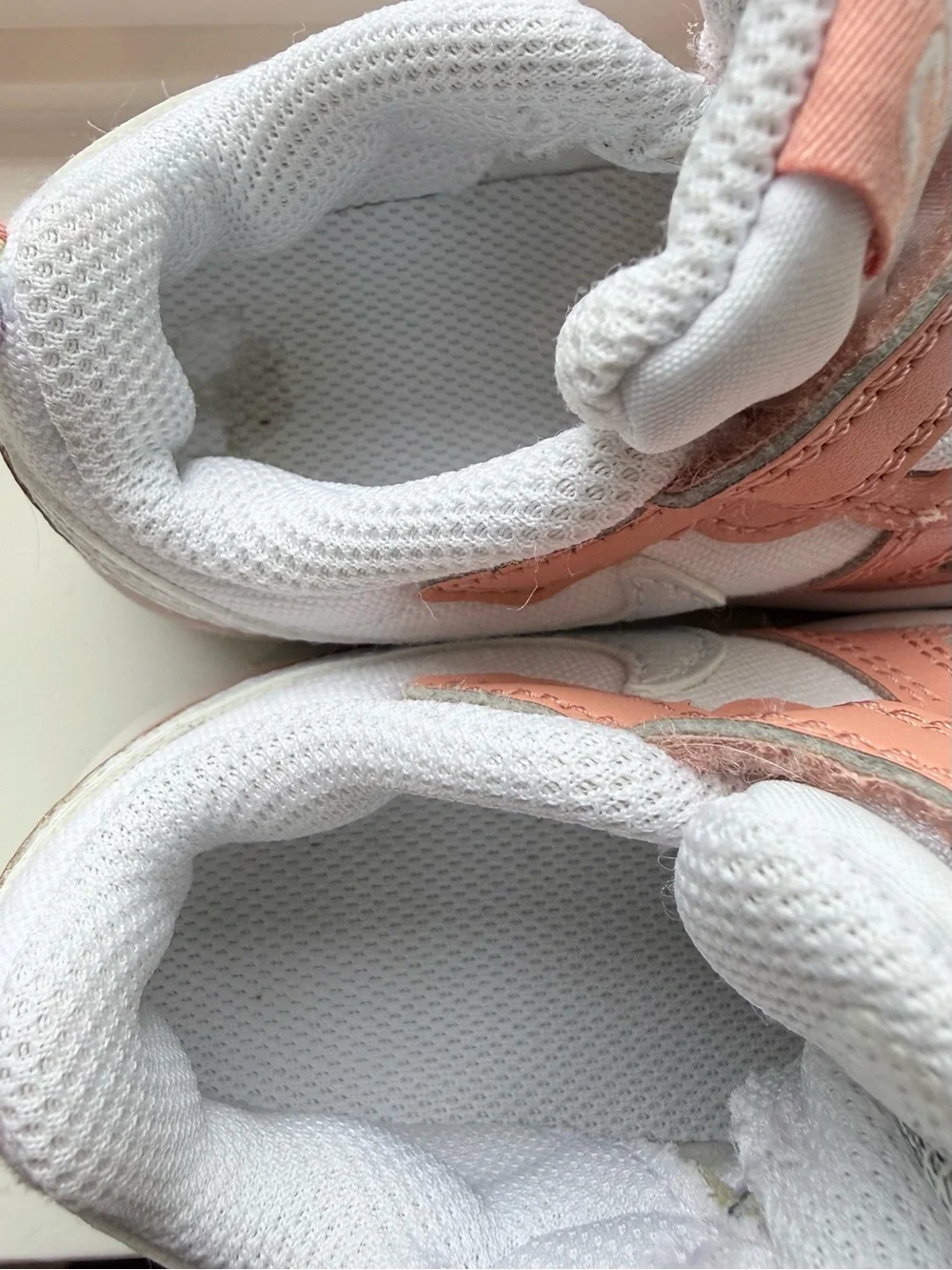 Nike Court Borough Low 2 SE1 sneakers in the White/Aura/Madder Root colorway